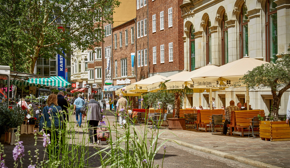 © Unser Lieben Frauen Kirchhof by CityInitiative Bremen Werbung e.V. | CI HeaderL Quartiere UnserLiebenFrauenKirchhof 2550x1700px | 